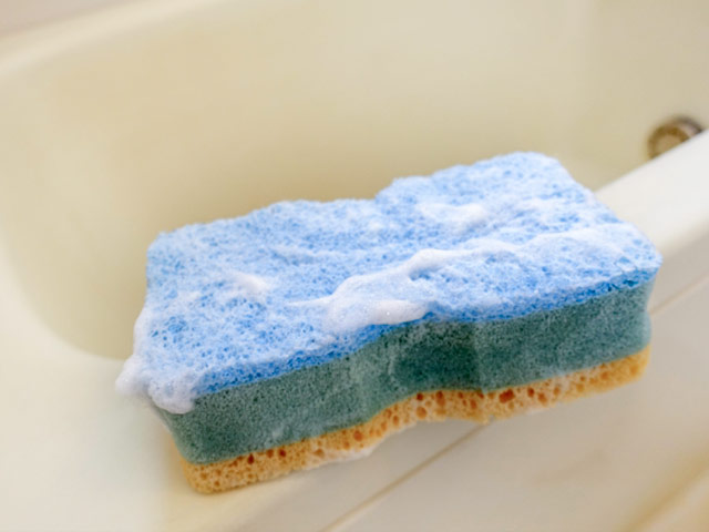 お風呂掃除のコツ（6）：毎日の入浴後に「こすって」掃除