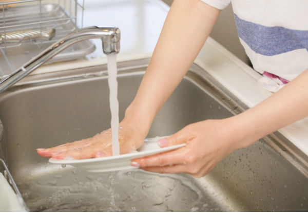 家庭の水道代はどう節約する？キッチンの節水方法