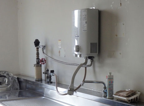 ガス瞬間湯沸かし器の交換はどこが安い？